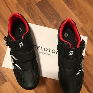 Peloton women size 9 (40) in great condition!